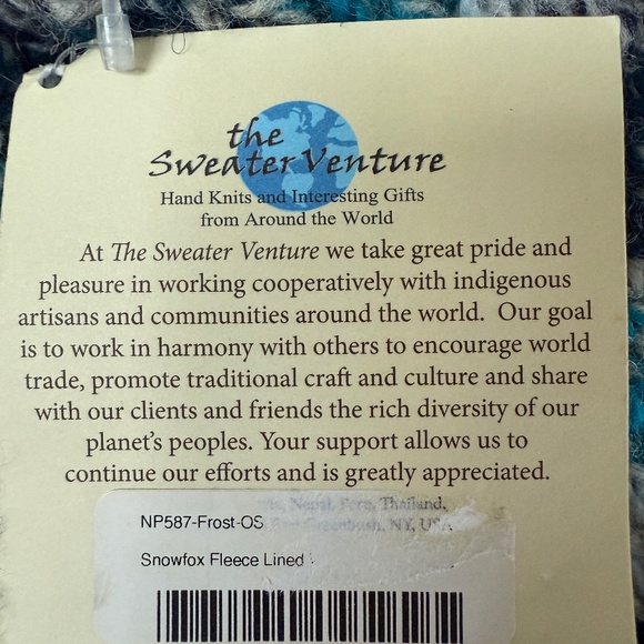 Hand Knit Fingerless Gloves / Mittens - Wool - Picture 2 of 3